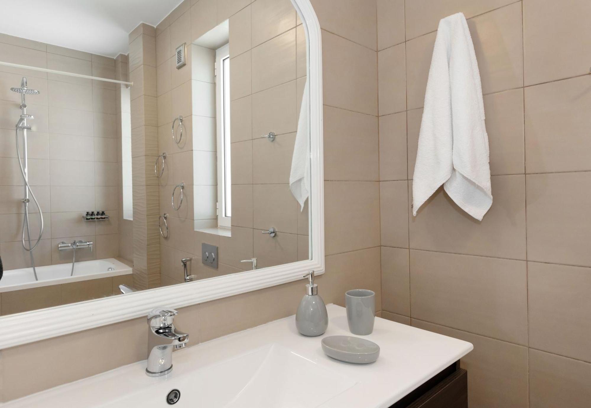 אתונה Nice Sea View Elegant Apartment מראה חיצוני תמונה