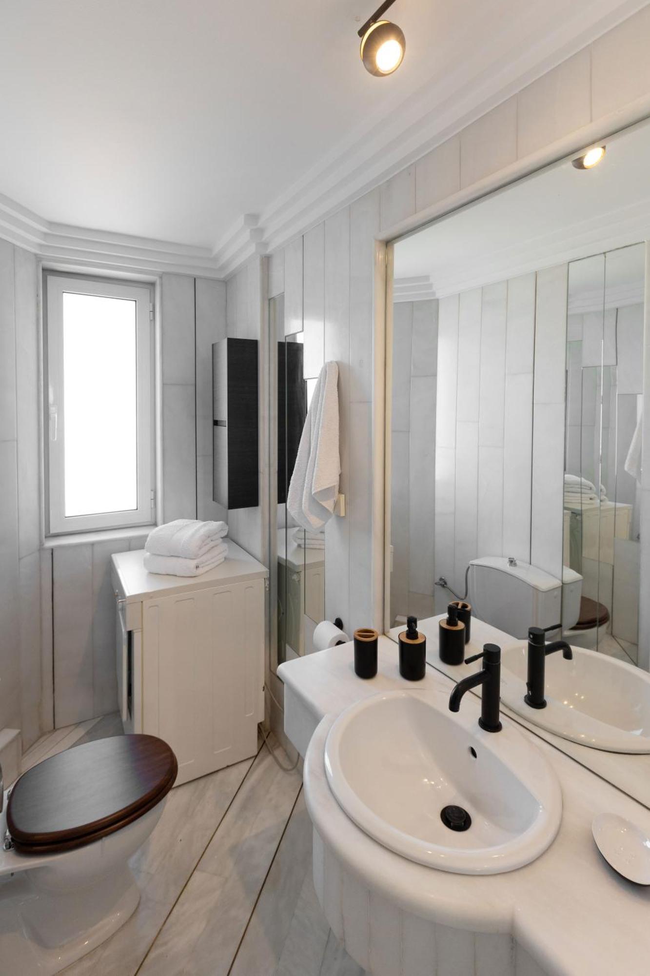 אתונה Nice Sea View Elegant Apartment מראה חיצוני תמונה